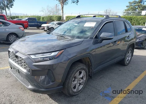 2025 Toyota Rav4 Xle z USA, uszkodzony, nr VIN 2T3W1RFV1SW390099